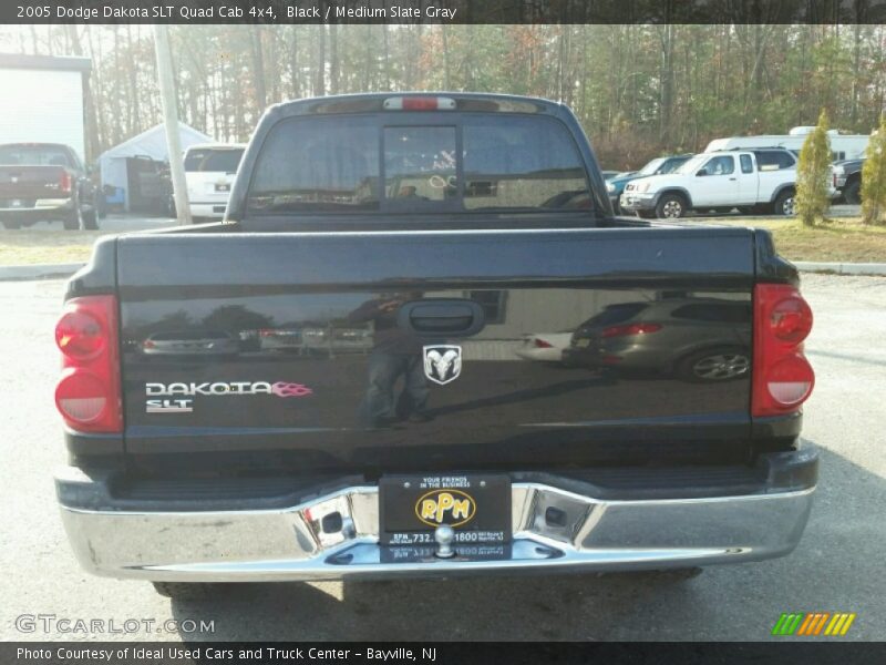 Black / Medium Slate Gray 2005 Dodge Dakota SLT Quad Cab 4x4