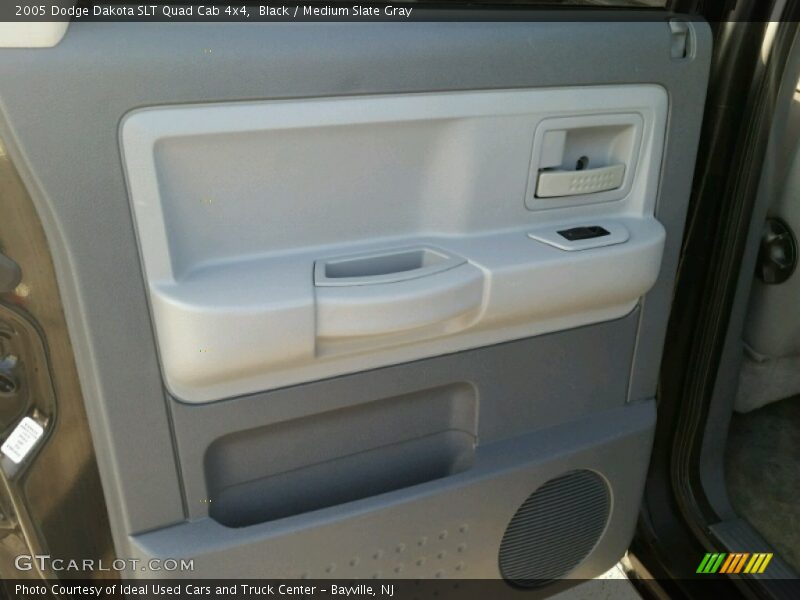 Black / Medium Slate Gray 2005 Dodge Dakota SLT Quad Cab 4x4