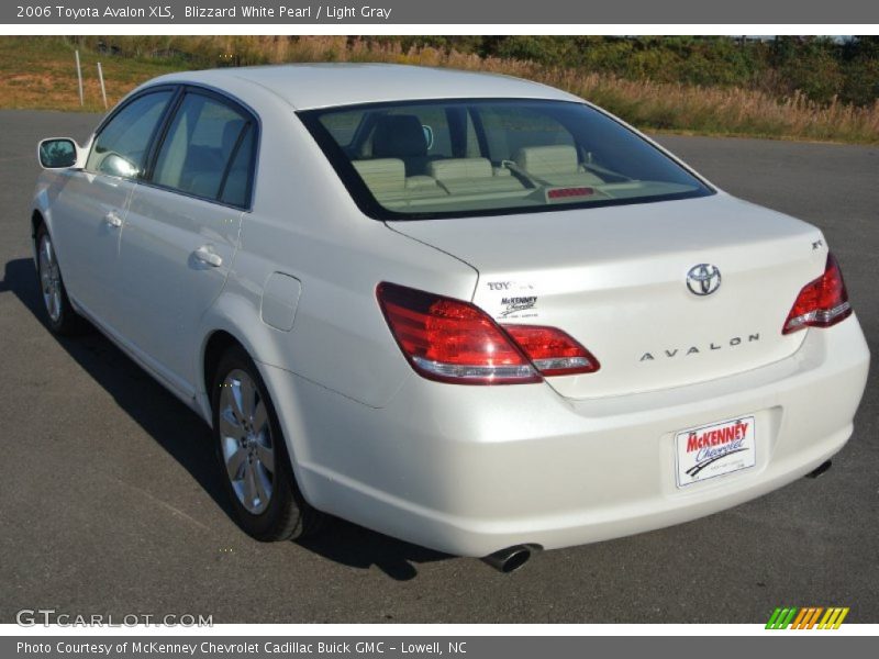 Blizzard White Pearl / Light Gray 2006 Toyota Avalon XLS