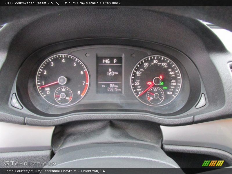 Platinum Gray Metallic / Titan Black 2013 Volkswagen Passat 2.5L S