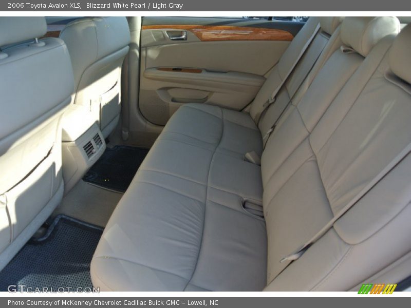 Blizzard White Pearl / Light Gray 2006 Toyota Avalon XLS