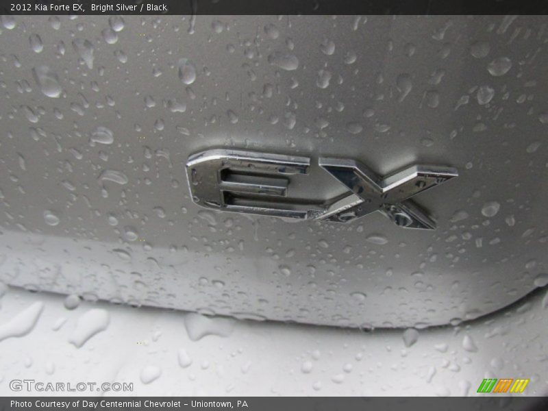 Bright Silver / Black 2012 Kia Forte EX