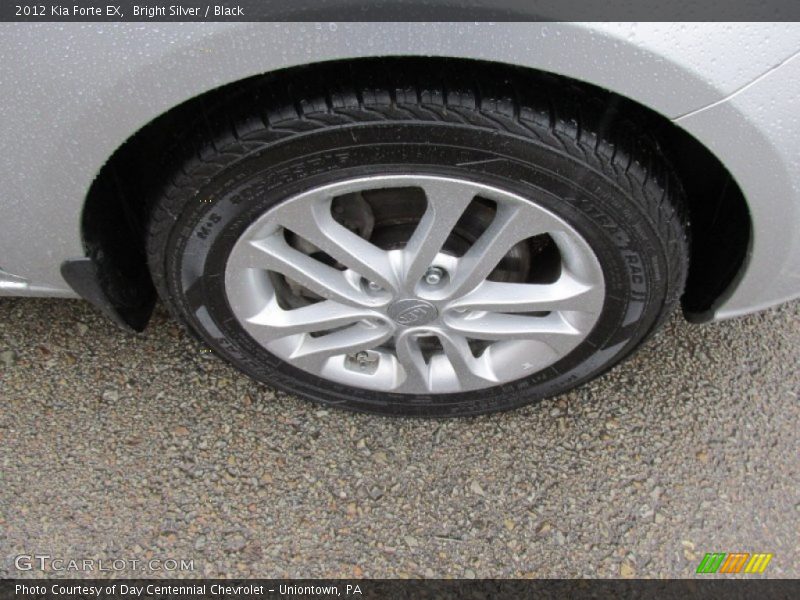 Bright Silver / Black 2012 Kia Forte EX