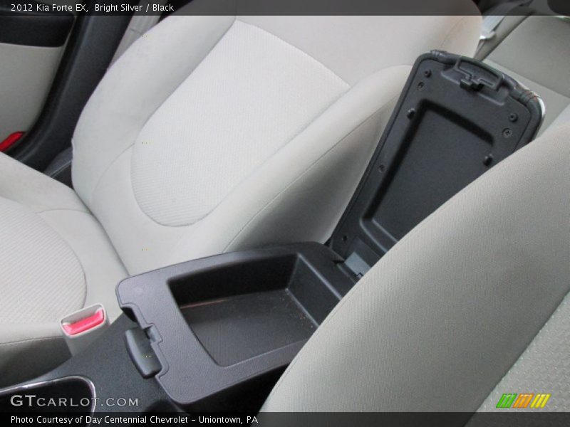 Bright Silver / Black 2012 Kia Forte EX