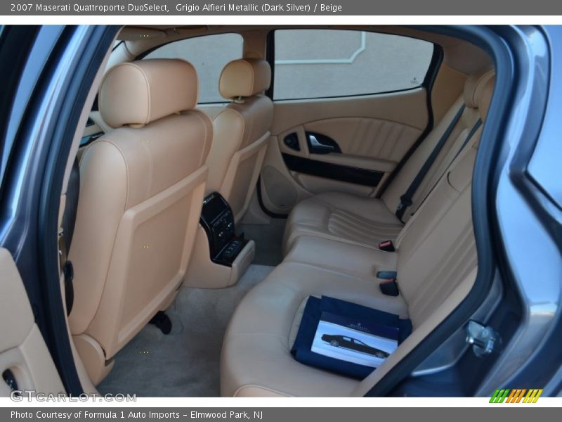 Rear Seat of 2007 Quattroporte DuoSelect