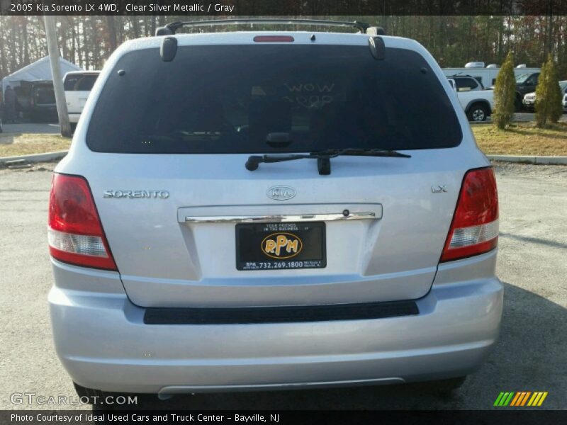 Clear Silver Metallic / Gray 2005 Kia Sorento LX 4WD