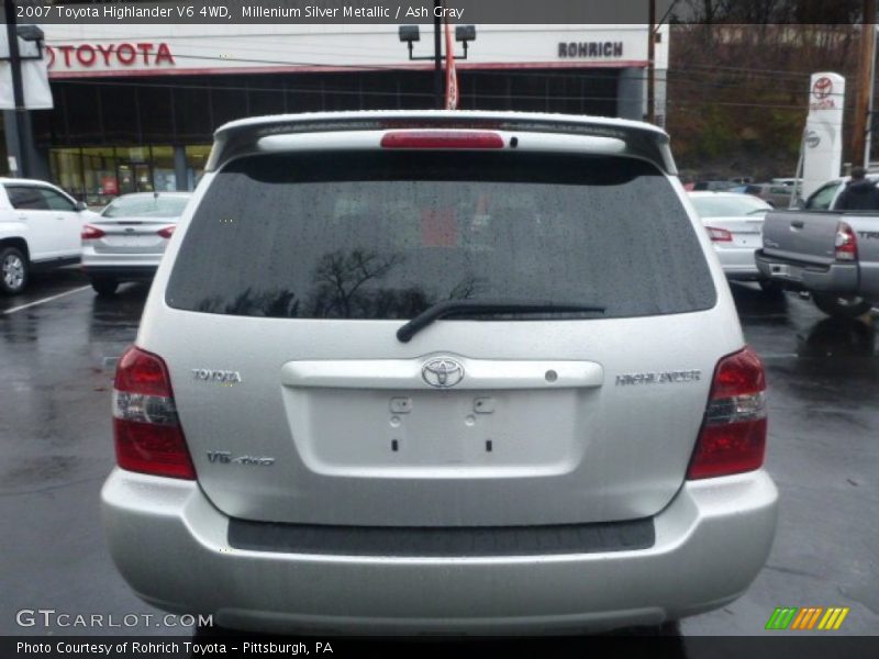 Millenium Silver Metallic / Ash Gray 2007 Toyota Highlander V6 4WD