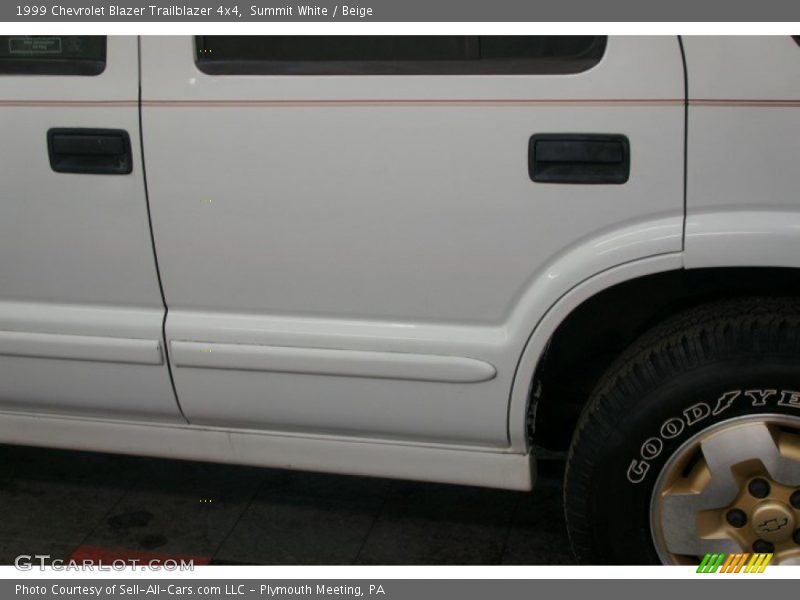 Summit White / Beige 1999 Chevrolet Blazer Trailblazer 4x4