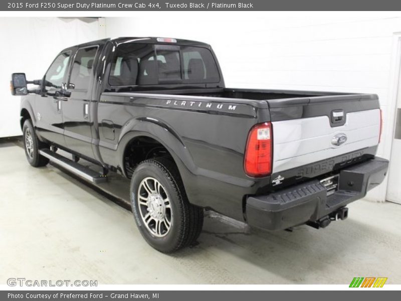 Tuxedo Black / Platinum Black 2015 Ford F250 Super Duty Platinum Crew Cab 4x4