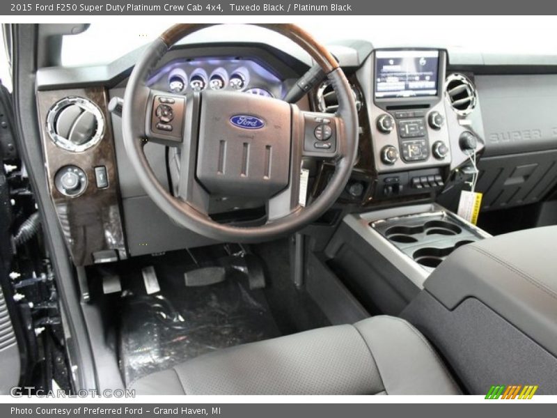 Tuxedo Black / Platinum Black 2015 Ford F250 Super Duty Platinum Crew Cab 4x4