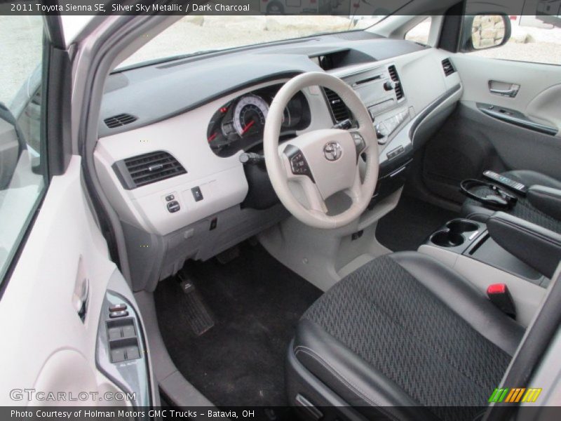Silver Sky Metallic / Dark Charcoal 2011 Toyota Sienna SE