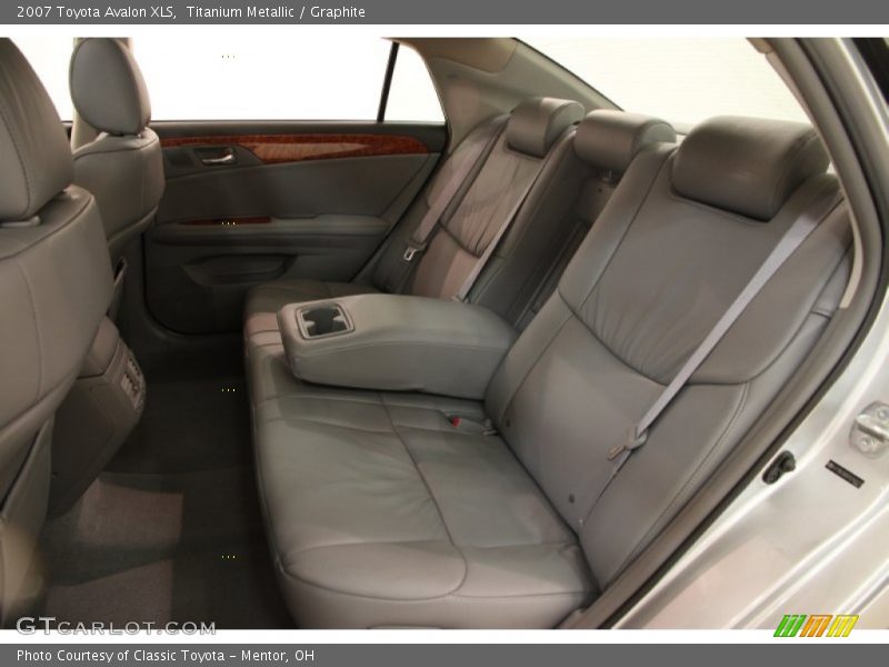 Titanium Metallic / Graphite 2007 Toyota Avalon XLS