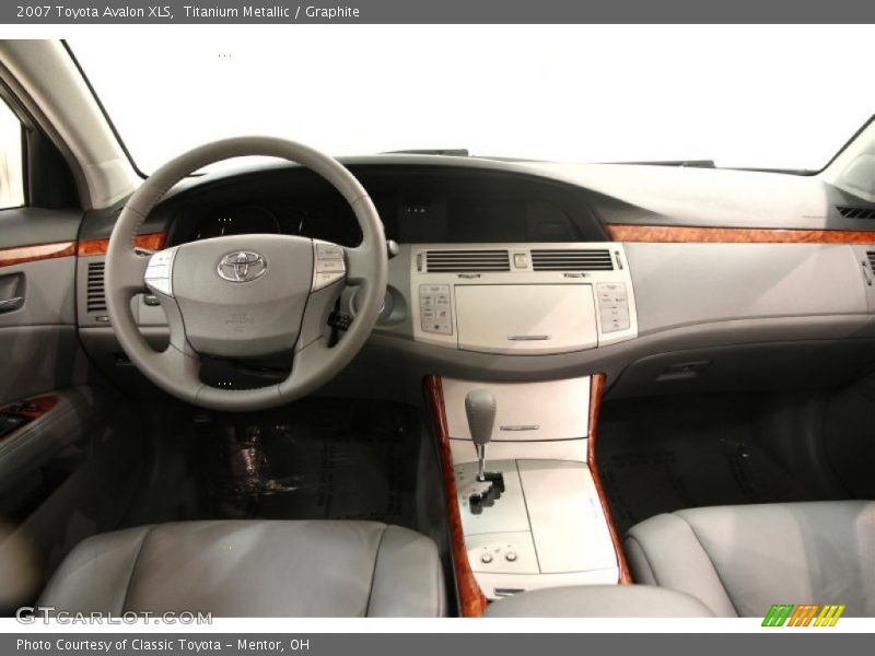 Titanium Metallic / Graphite 2007 Toyota Avalon XLS
