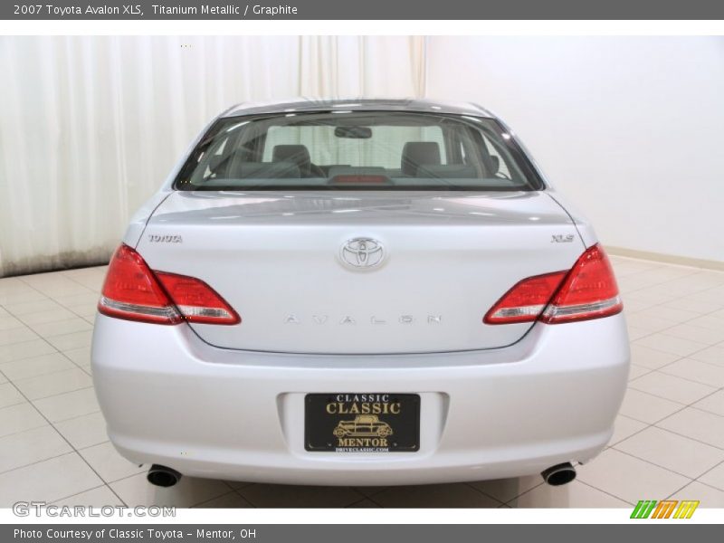 Titanium Metallic / Graphite 2007 Toyota Avalon XLS