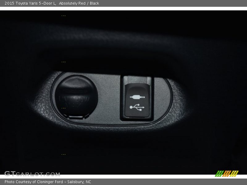 Absolutely Red / Black 2015 Toyota Yaris 5-Door L