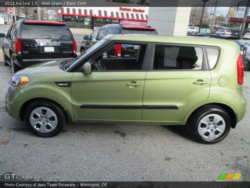 Alien Green / Black Cloth 2012 Kia Soul 1.6