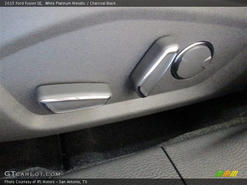 White Platinum Metallic / Charcoal Black 2015 Ford Fusion SE