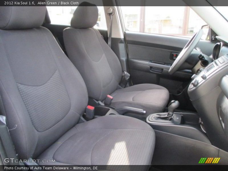 Alien Green / Black Cloth 2012 Kia Soul 1.6
