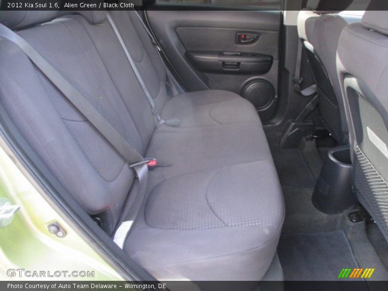 Alien Green / Black Cloth 2012 Kia Soul 1.6