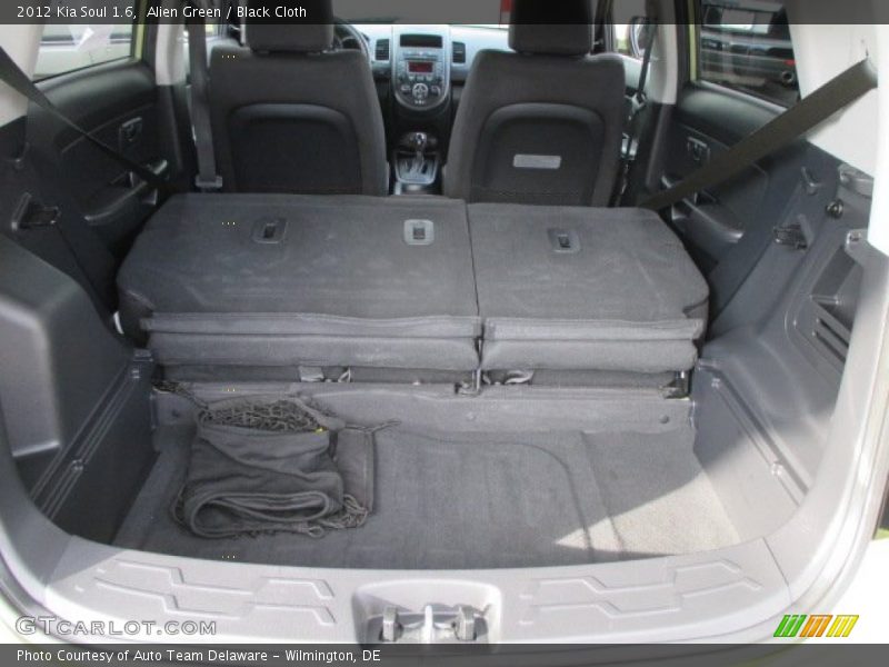 Alien Green / Black Cloth 2012 Kia Soul 1.6