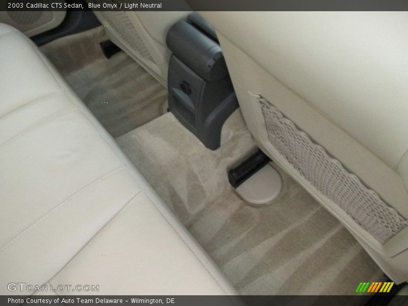 Blue Onyx / Light Neutral 2003 Cadillac CTS Sedan