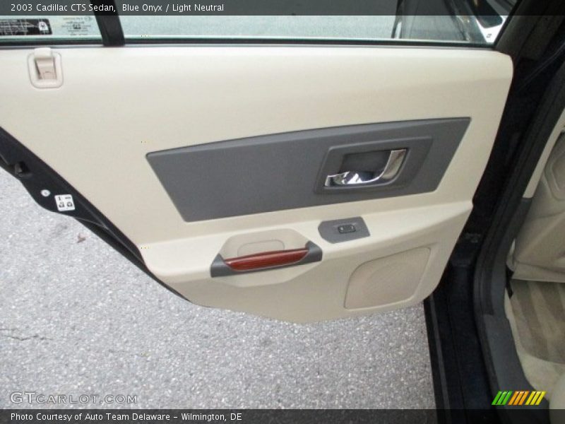 Blue Onyx / Light Neutral 2003 Cadillac CTS Sedan