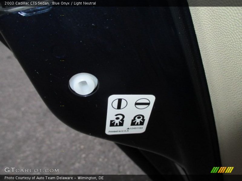 Blue Onyx / Light Neutral 2003 Cadillac CTS Sedan