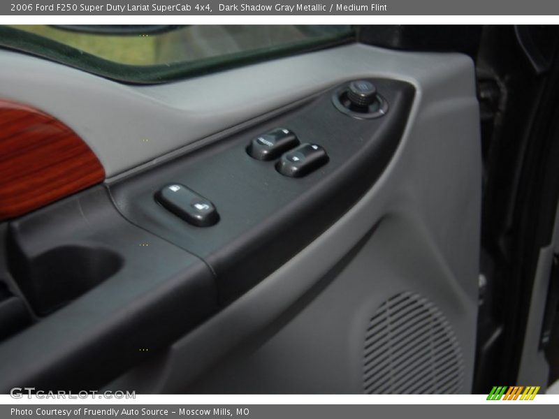 Dark Shadow Gray Metallic / Medium Flint 2006 Ford F250 Super Duty Lariat SuperCab 4x4