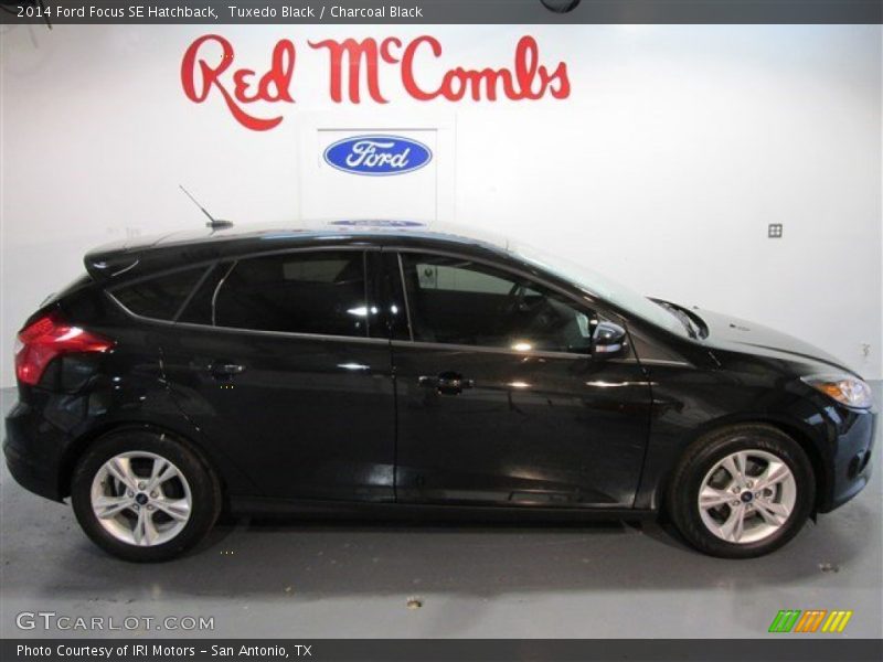 Tuxedo Black / Charcoal Black 2014 Ford Focus SE Hatchback
