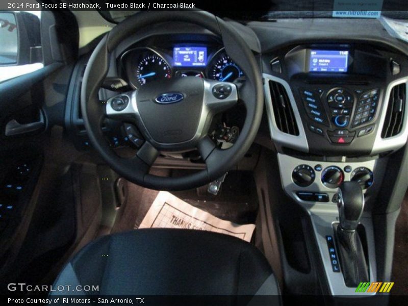 Tuxedo Black / Charcoal Black 2014 Ford Focus SE Hatchback