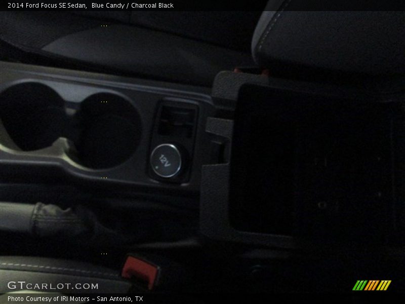Blue Candy / Charcoal Black 2014 Ford Focus SE Sedan