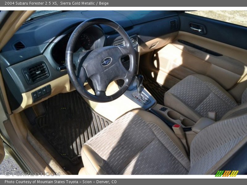 Sierra Gold Metallic / Beige 2004 Subaru Forester 2.5 XS
