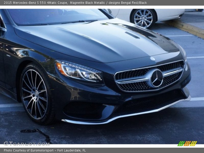 Magnetite Black Metallic / designo Bengal Red/Black 2015 Mercedes-Benz S 550 4Matic Coupe