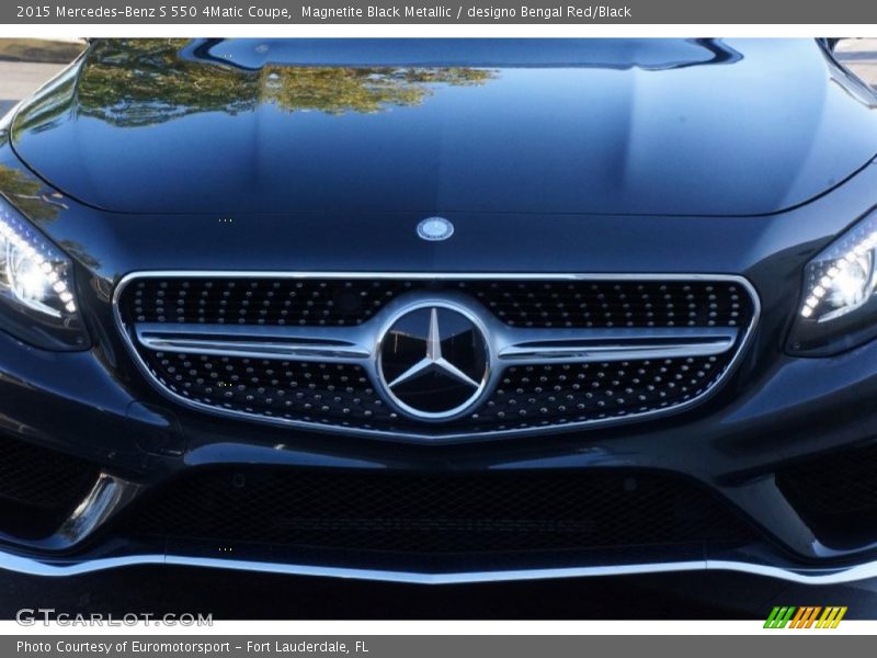 Magnetite Black Metallic / designo Bengal Red/Black 2015 Mercedes-Benz S 550 4Matic Coupe