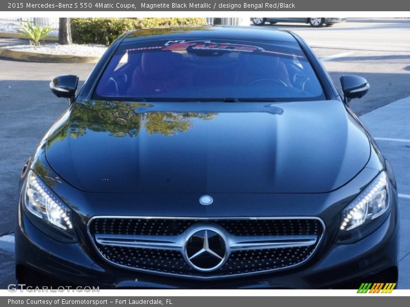 Magnetite Black Metallic / designo Bengal Red/Black 2015 Mercedes-Benz S 550 4Matic Coupe
