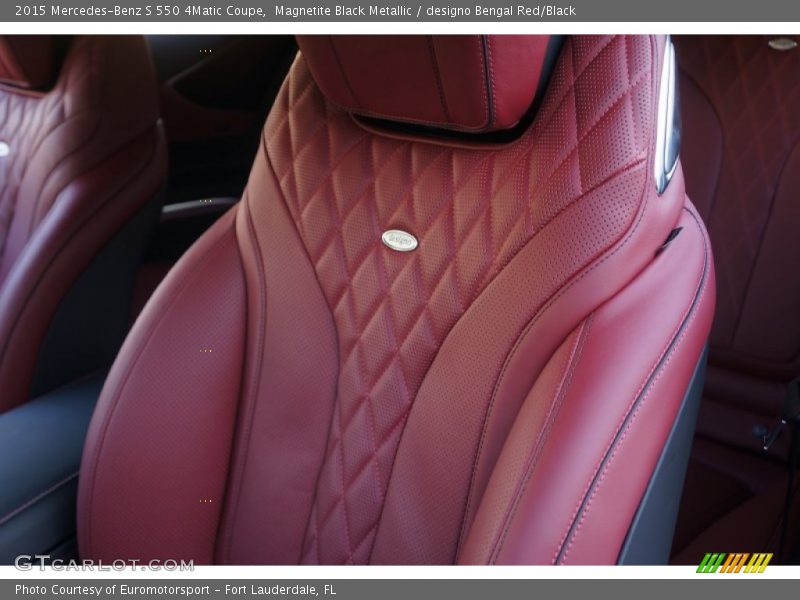 Magnetite Black Metallic / designo Bengal Red/Black 2015 Mercedes-Benz S 550 4Matic Coupe