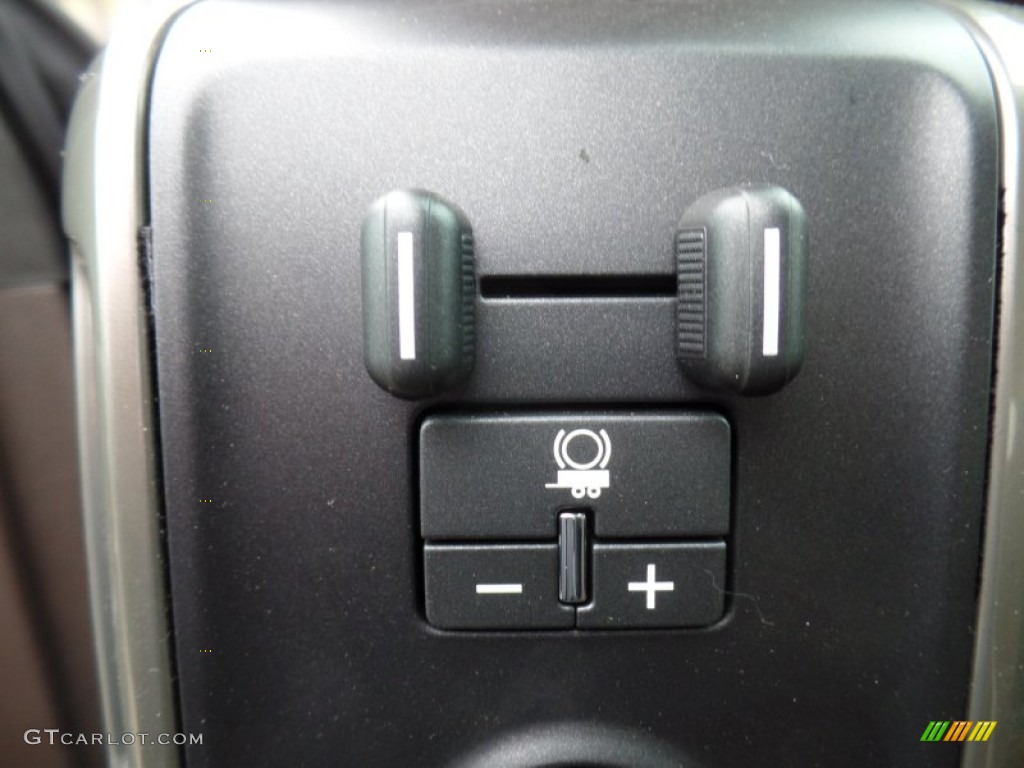 2015 Chevrolet Silverado 2500HD High Country Crew Cab 4x4 Controls Photo #100001365