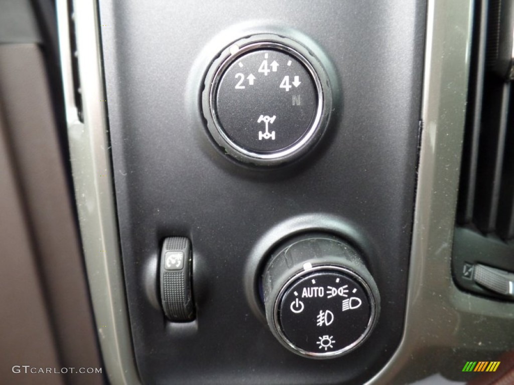 2015 Chevrolet Silverado 2500HD High Country Crew Cab 4x4 Controls Photo #100001386