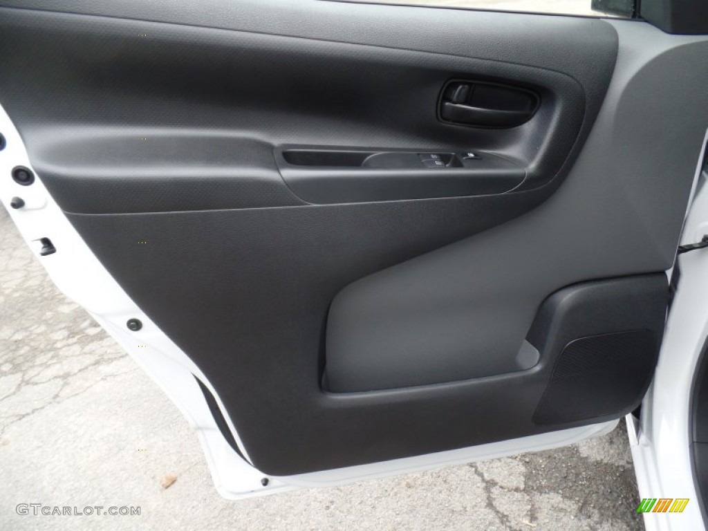 2015 Chevrolet City Express LS Medium Pewter Door Panel Photo #100002706