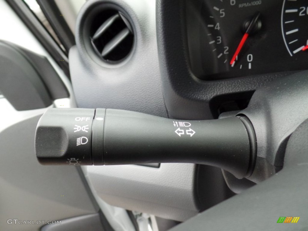 2015 Chevrolet City Express LS Controls Photo #100002884