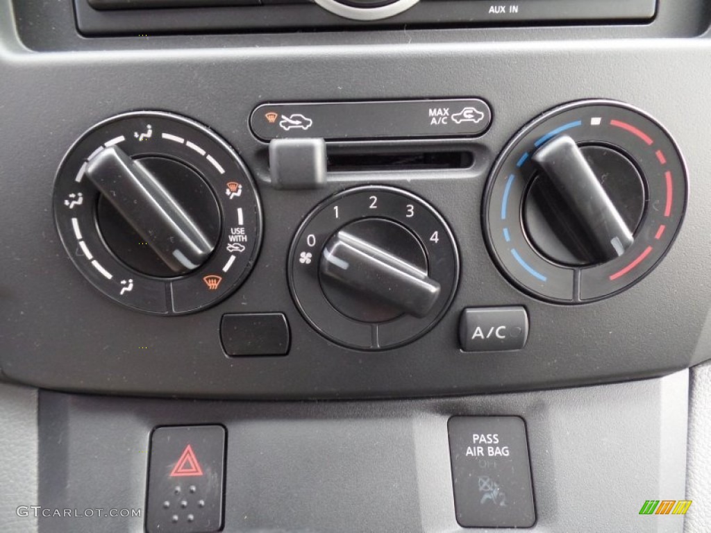 2015 Chevrolet City Express LS Controls Photo #100003012