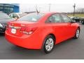 Red Hot - Cruze LS Photo No. 3