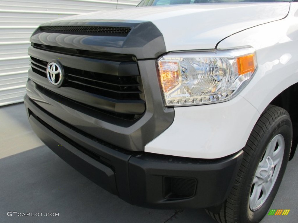 2015 Tundra SR Double Cab - Super White / Graphite photo #10