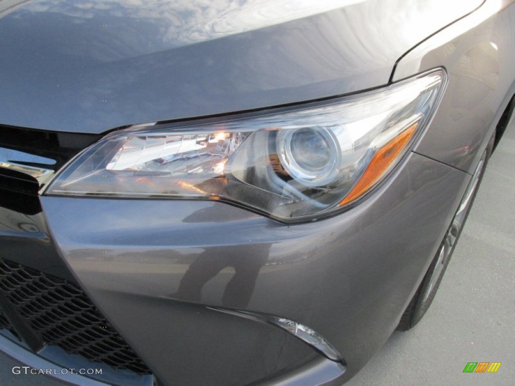 2015 Camry SE - Predawn Gray Mica / Black photo #9