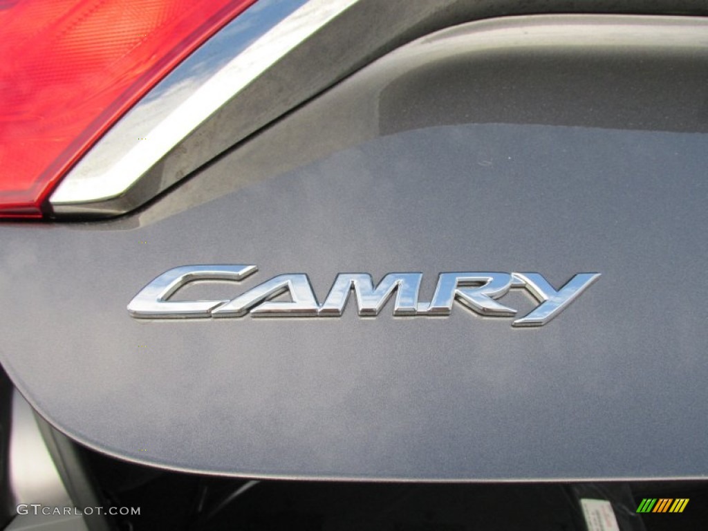 2015 Camry SE - Predawn Gray Mica / Black photo #14