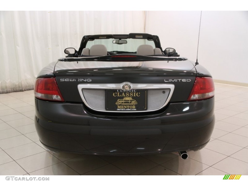 2005 Sebring Limited Convertible - Brilliant Black / Light Taupe photo #16