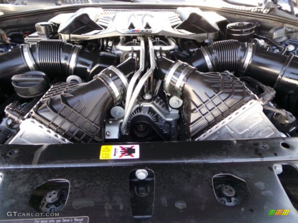 2012 BMW M6 Convertible Engine Photos
