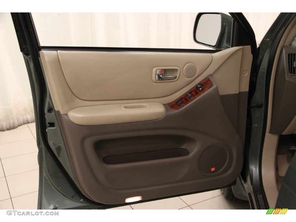 2005 Toyota Highlander V6 4WD Ivory Door Panel Photo #100030727