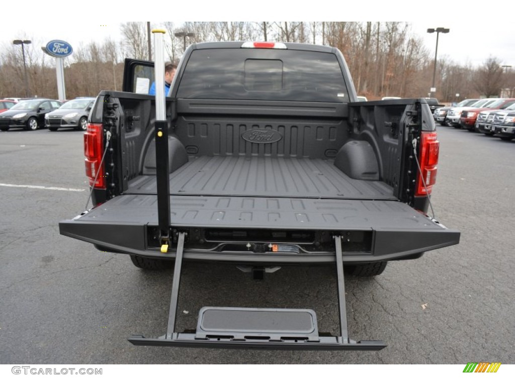 2015 Ford F150 Platinum SuperCrew 4x4 Trunk Photo #100031663