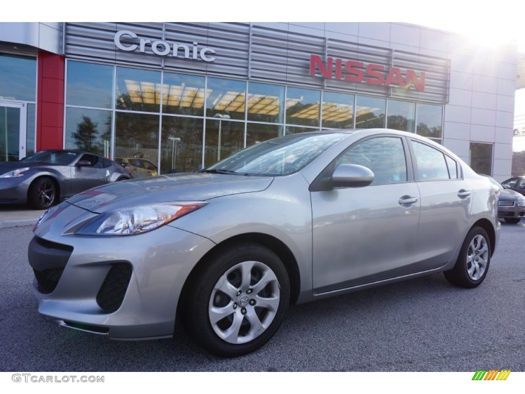 2013 MAZDA3 i SV 4 Door - Liquid Silver Metallic / Black photo #1